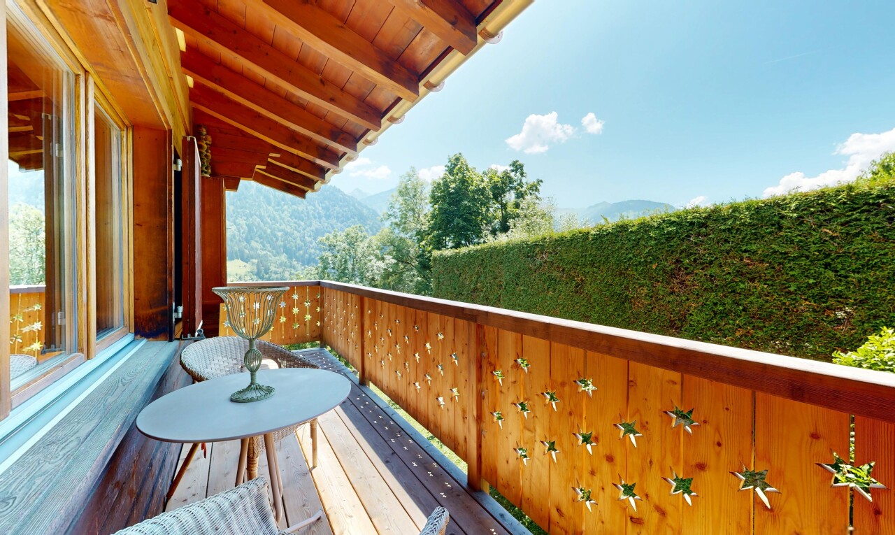 balcon avec from property, balcon, et day time