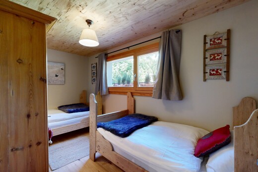 chambre avec cloison sèche, drywall, lumière naturelle, natural light, et inside property