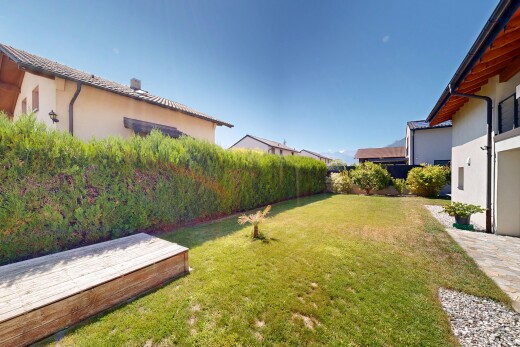 garten mit rasen, day time, from property, und zaun