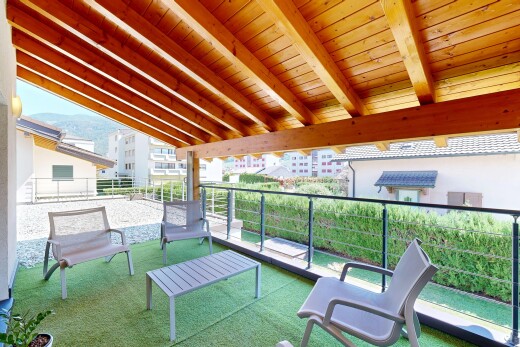 terrasse mit terrasse, rasen, und view focus
