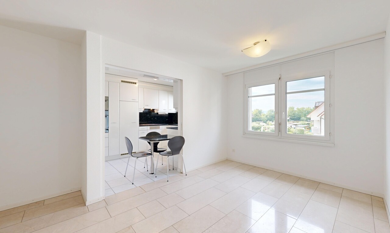 leerer raum mit gipskartonwand, drywall, light floor, und inside property