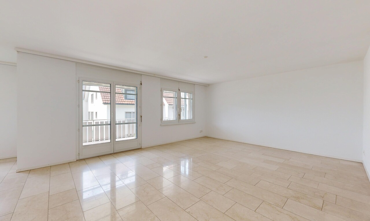 leerer raum mit drywall, gipskartonwand, inside property, und light floor