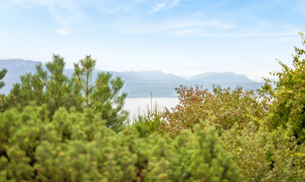 blick auf die berge mit water view, seesicht, und unknown