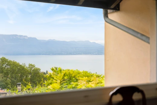 seesicht mit view focus, water view, seesicht, mountain view, und blick auf die berge
