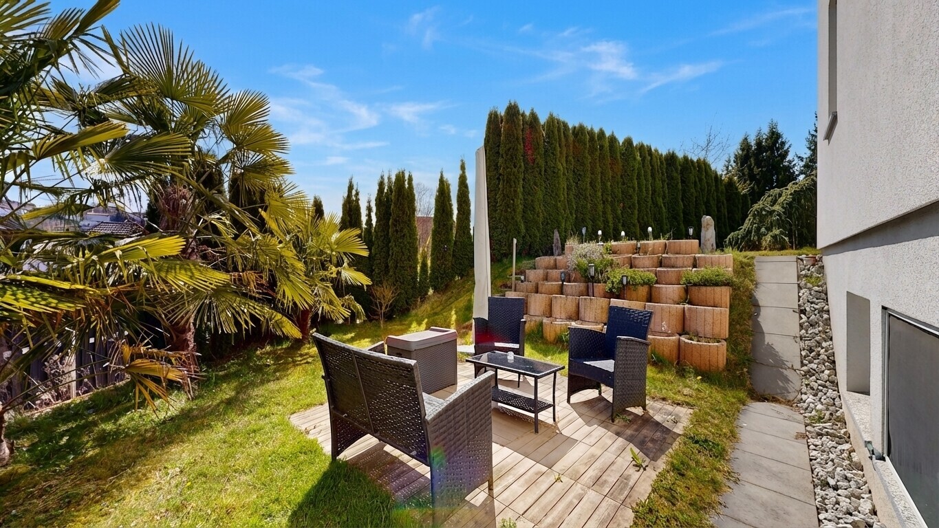 terrasse mit deck, from property, wohnraum im freien, day time, und rasen
