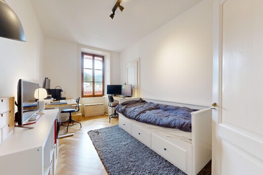 zimmer / schlafzimmer mit bürobereich, parquet floor, natürliches licht, natural light, und gipskartonwand