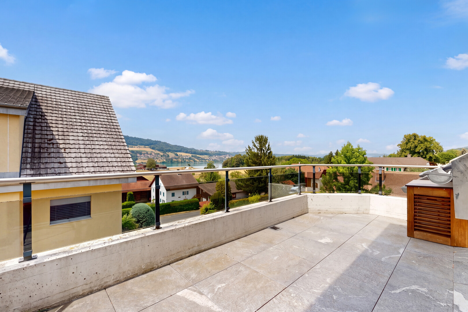 terrasse mit from property, terrasse, und day time