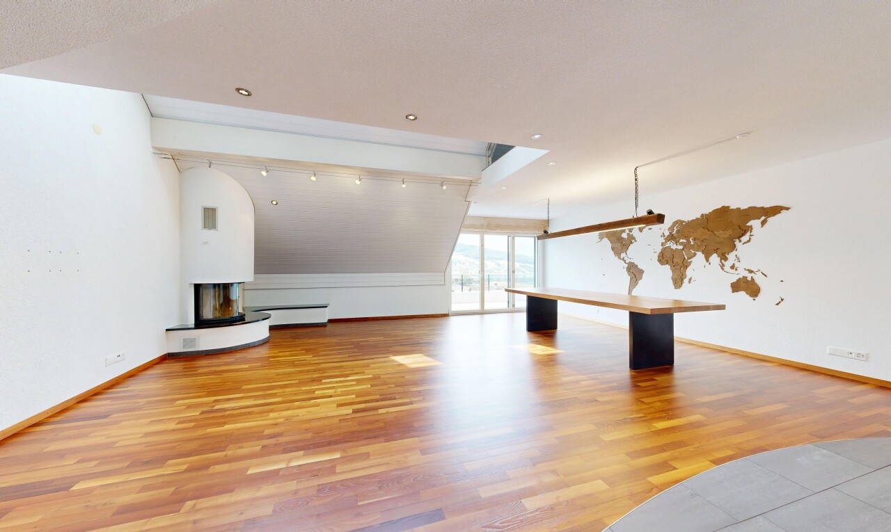 leerer raum mit sockelleisten, baseboards wall, holzfußboden, wood finish floor, und gipskartonwand