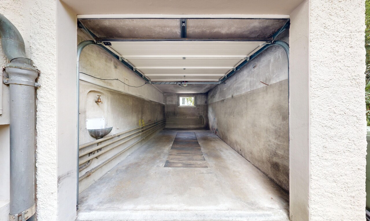 parken mit natürliches licht und inside property