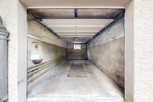 parken mit natürliches licht und inside property