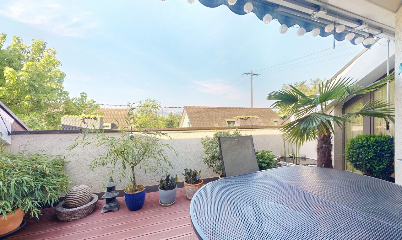 terrasse avec from property, day time, et coin repas extérieur