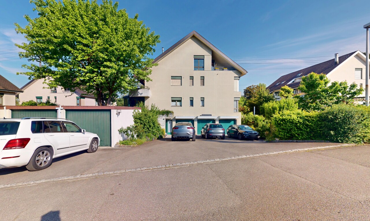 façade avec day time et property visible