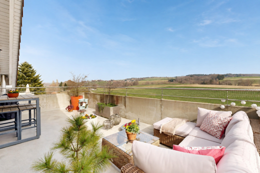terrasse avec from property, espace de vie extérieur, terrasse, day time, et clôture