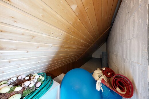 einzelheiten mit wood ceiling, holzdecke, interior, und attic