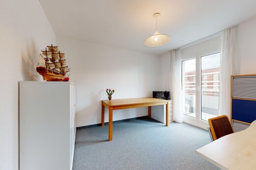 büro mit pendelleuchte, teppich, carpet, gipskartonwand, und drywall