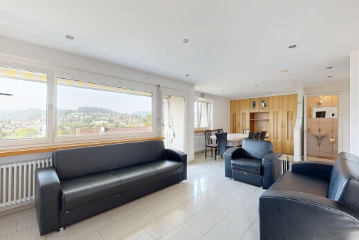 wohn- / esszimmer mit fliesenboden, tile floor, inside property, natürliches licht, und natural light