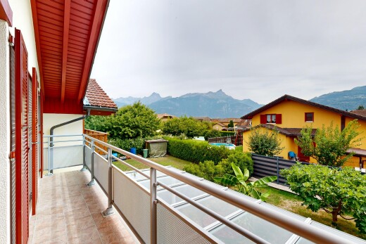 balcon avec balcon, vue sur la montagne, mountain view, view focus, et from property