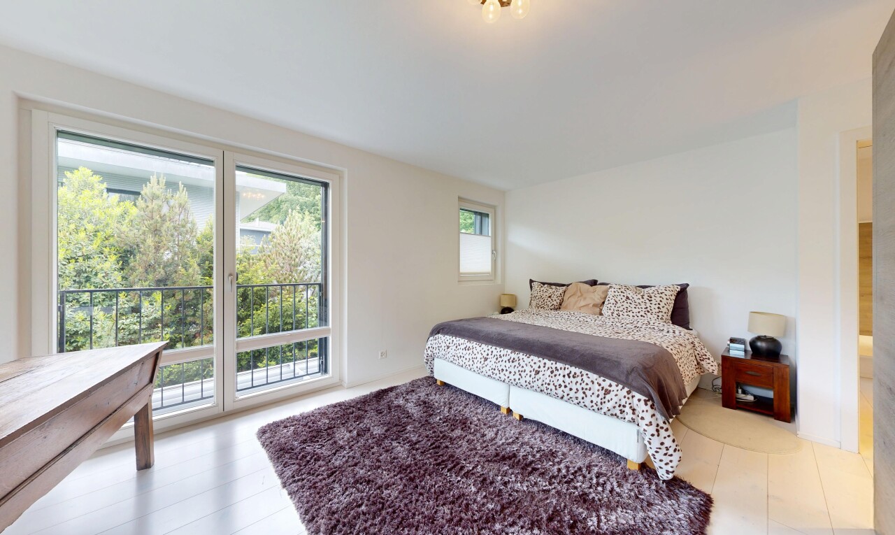 zimmer / schlafzimmer mit außenzugang, inside property, natürliches licht, natural light, und gipskartonwand