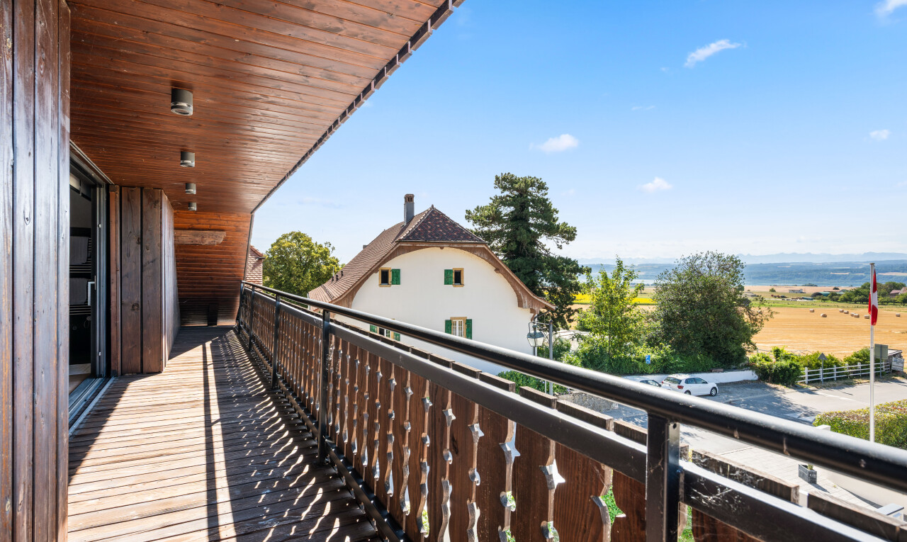 balcon avec balcon, day time, et from property