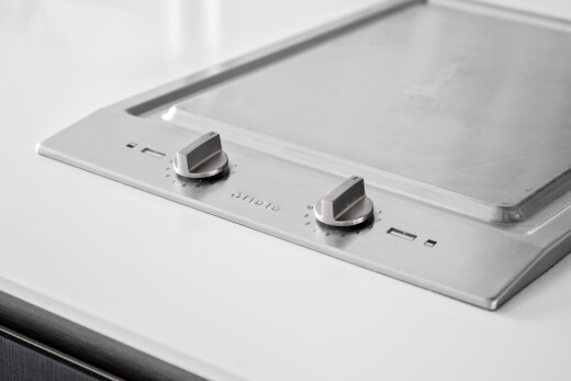 détails avec plaque de cuisson et interior