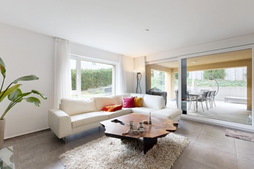 wohnzimmer mit gipskartonwand, drywall, inside property, und außenzugang