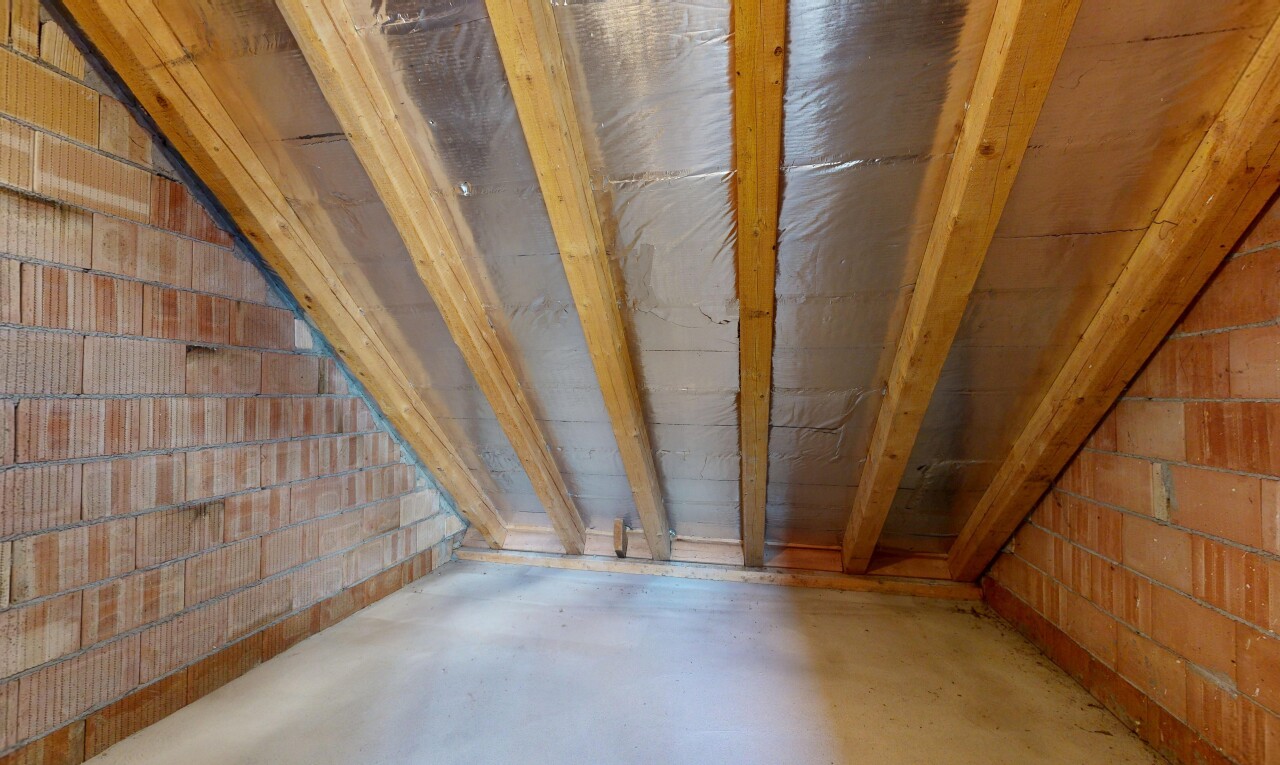 einzelheiten mit floor, concrete floor, betonboden, interior, und attic / basement / garage
