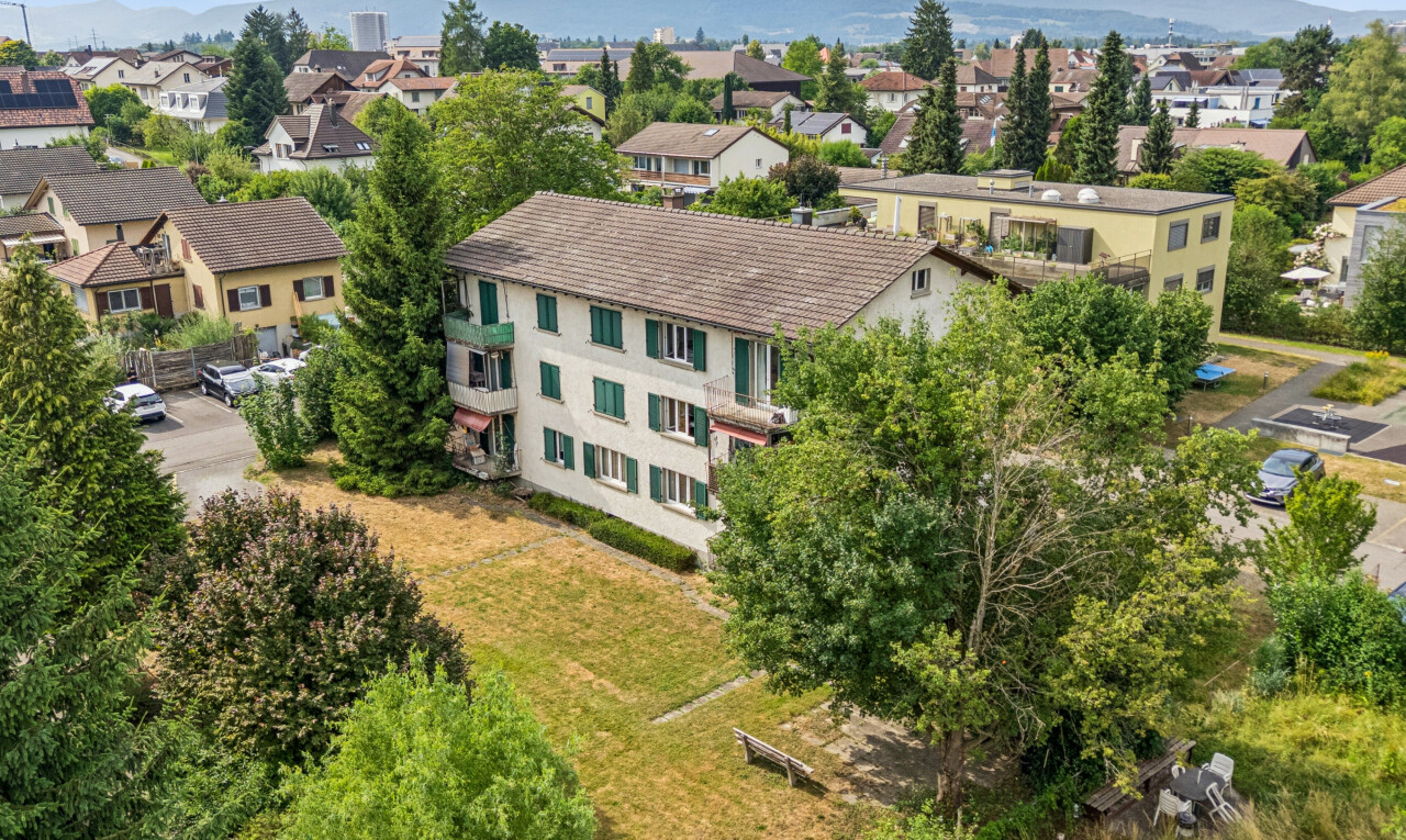außenansicht mit drone view, mountain view, blick auf die berge, residential view, und wohngebietblick