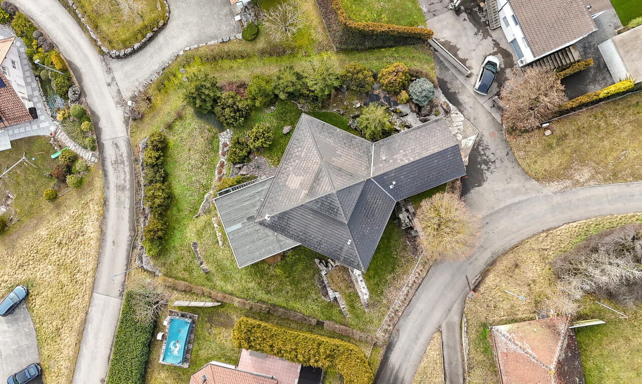 façade avec aerial view