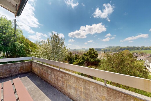 balkon mit from property, day time, und balkon