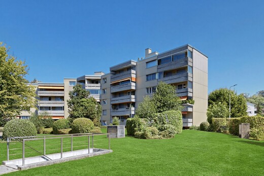 außenansicht mit apartment complex view, blick auf wohnanlage, und day time