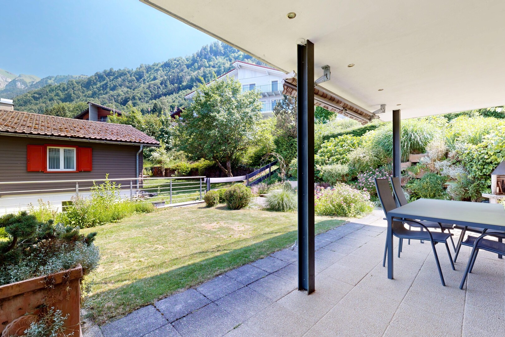 terrasse mit terrasse, from property, essbereich im freien, mountain view, und blick auf die berge