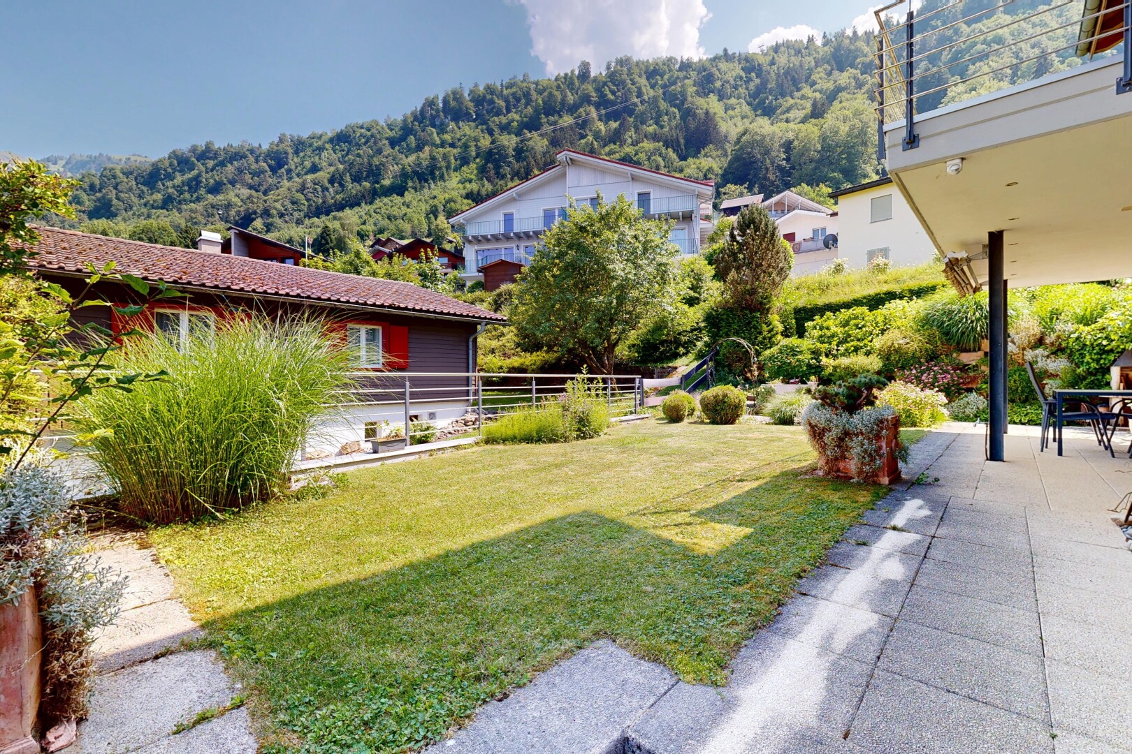 garten mit rasen, day time, from property, und terrasse