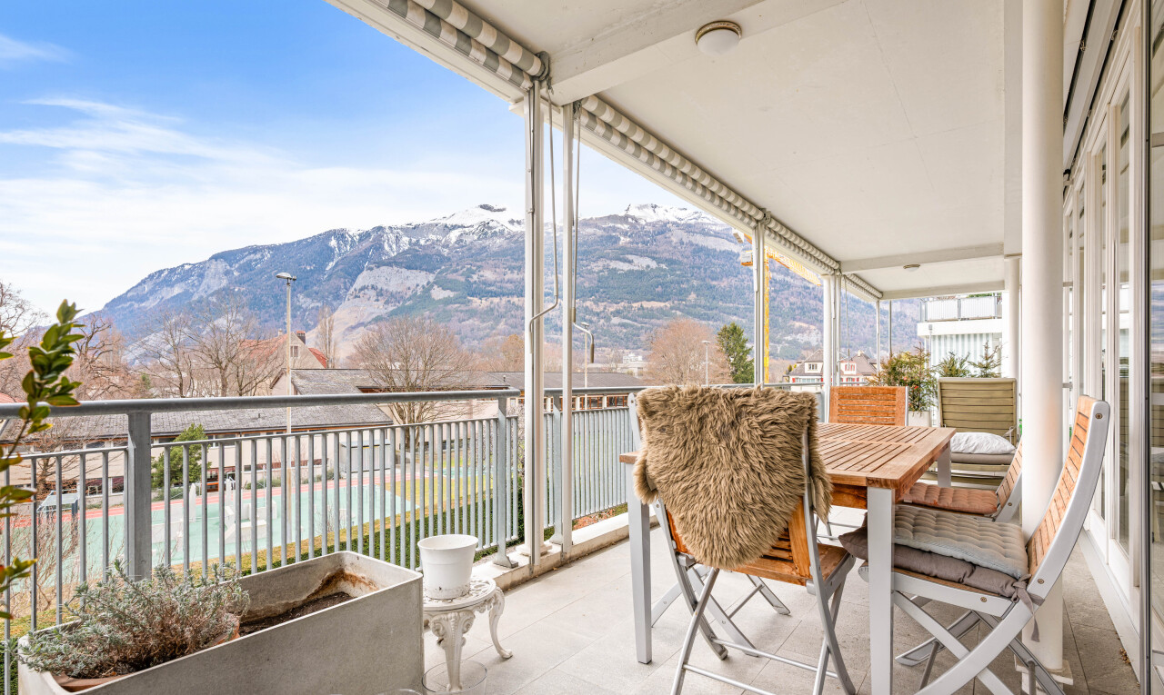 terrasse avec from property, vue sur la montagne, mountain view, day time, et terrasse