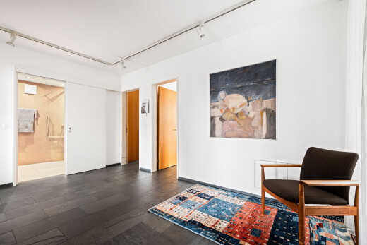 leerer raum mit deckenbeleuchtung, track lighting, inside property, gipskartonwand, und drywall