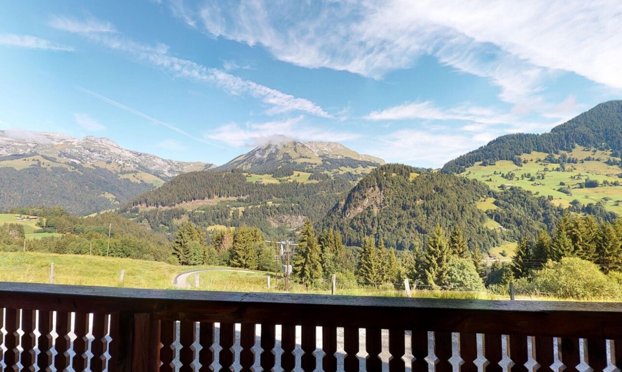 vue sur la montagne avec vue sur la montagne, mountain view, from property, et day time