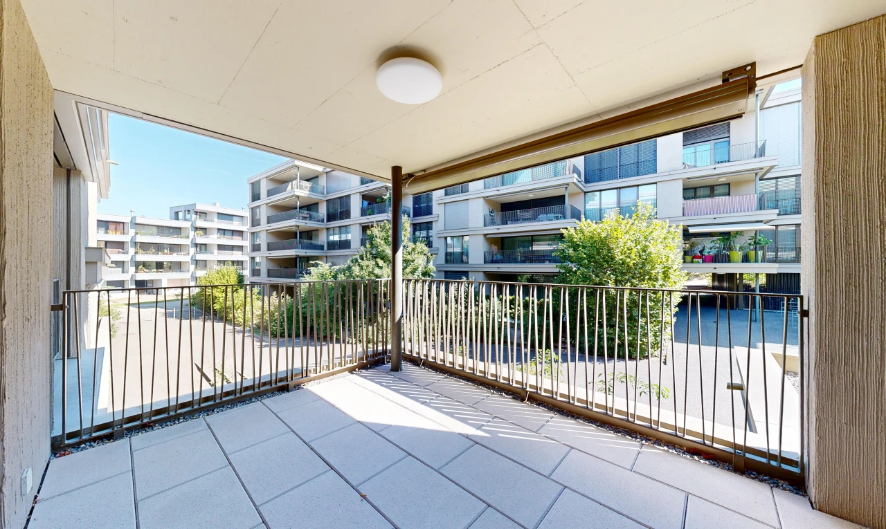 balcon avec apartment complex view, from property, view focus, et balcon