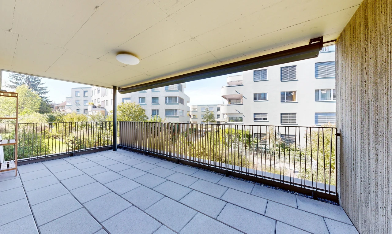 terrasse avec apartment complex view, view focus, et from property