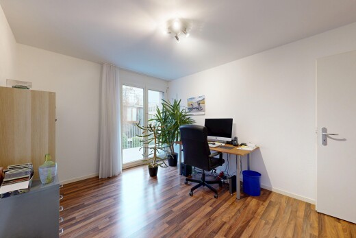 büro mit bürobereich, natürliches licht, natural light, gipskartonwand, und drywall