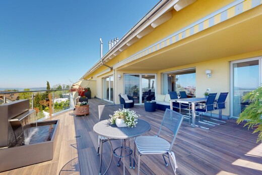 terrasse avec coin repas extérieur, terrasse, day time, et from property