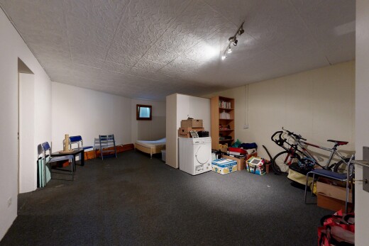 gym avec sous-sol, cloison sèche, drywall, inside property, et lave-linge et sèche-linge