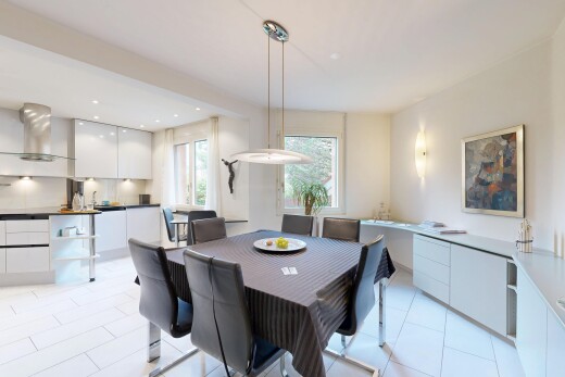 esszimmer mit natural light, natürliches licht, inside property, drywall, und gipskartonwand