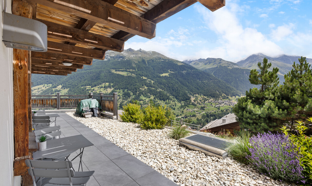 vue sur la montagne avec vue sur la montagne, mountain view, from property, et day time