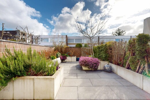 terrasse mit terrasse, from property, zaun, und day time