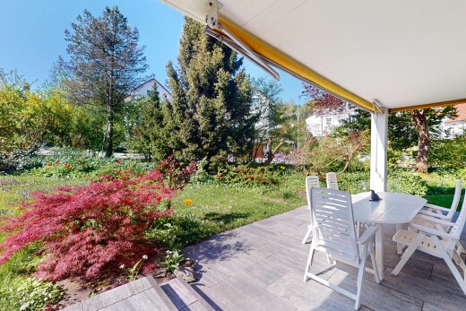 terrasse mit essbereich im freien und terrasse