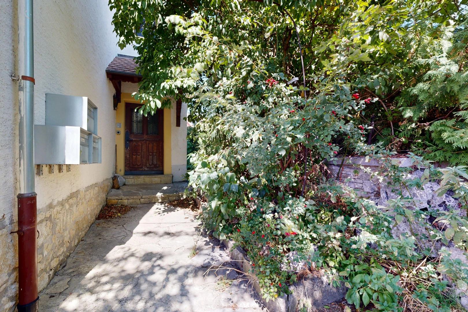 jardin avec from property