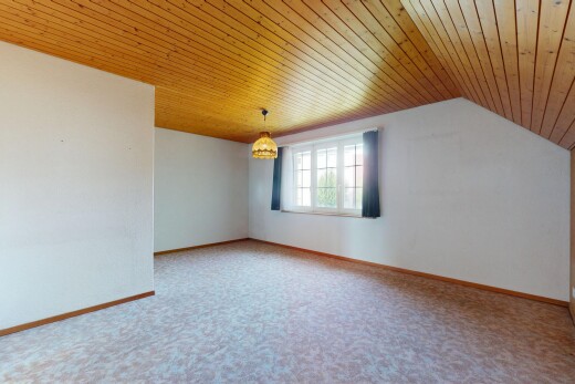 pièce vide avec wood ceiling, plafond en bois, natural light, lumière naturelle, et inside property
