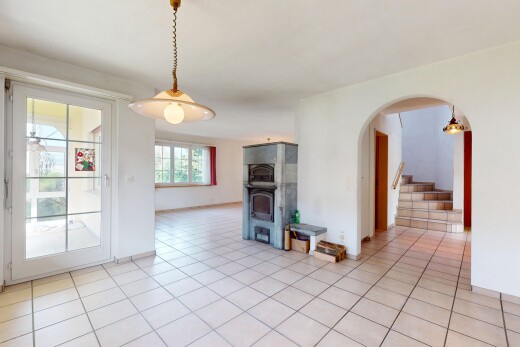 wohnzimmer mit natürliches licht, natural light, gipskartonwand, drywall, und gewölbte gehwege