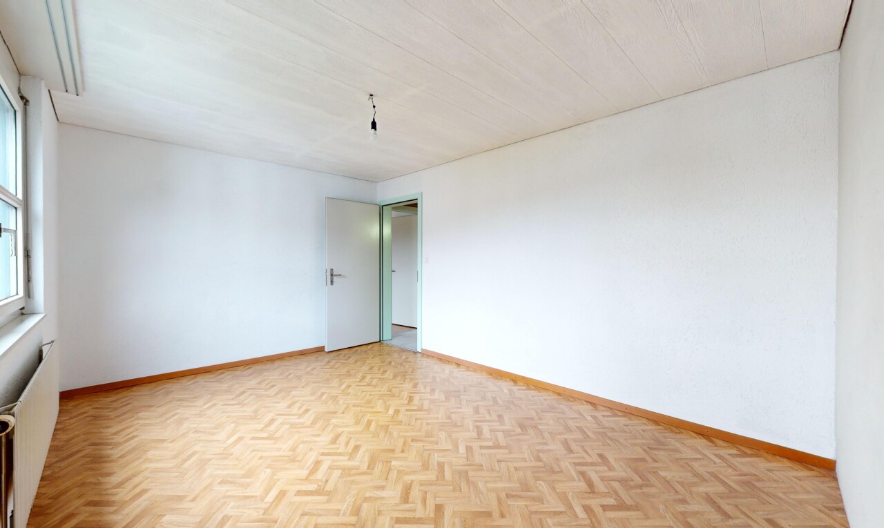 pièce vide avec parquet