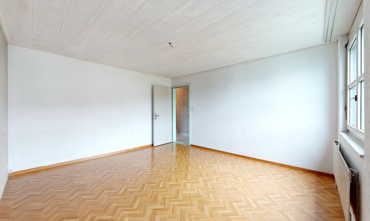pièce vide avec parquet