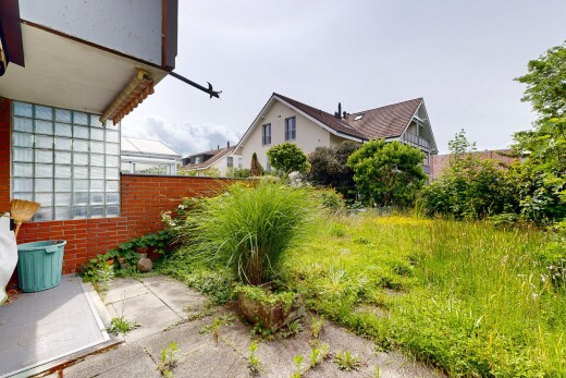 view of garden